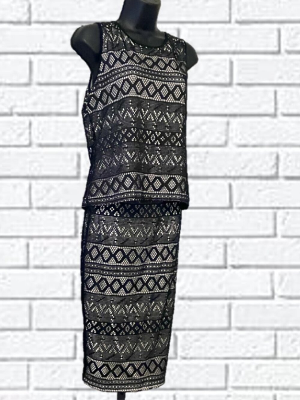 Vince Camuto  | Two-piece Crochet Lace Black & White Outfit